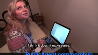 Maya utcán kap álomfaszt PublicAgent-től