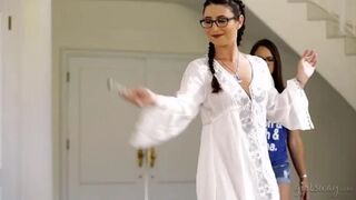 Alice és Aphrodité nedves leszbikus vadulása