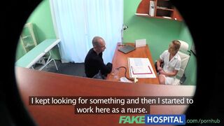 Forró ápolónő baszza vén professzorát duzzadt mellekkel ágyban