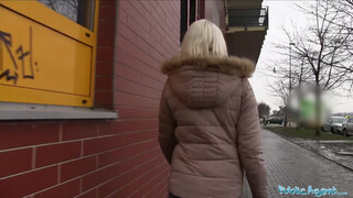 Lucy Shine Közterületen Pénzért Vad Szex