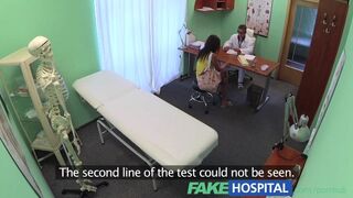 Orvos keményen megdúgja a szexi hűtlen beteget kórházban